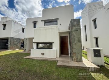 Casa · 150m² · 5 Ambientes · 1 Cochera · Alquiler - Casa 3 Dorm. con Cochera - Villa Norte, Goycoechea 1068, Villa Allende