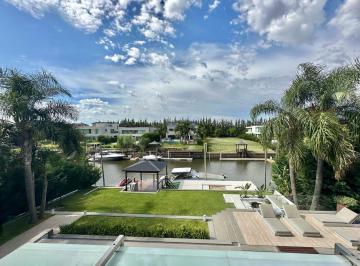 Casa · 410m² · 5 Ambientes · 2 Cocheras · Casa en Alquiler en El Yacht Nordelta - con Amarra