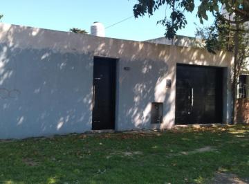 Campo de 3 ambientes, La Plata · Venta de Casa Antigua