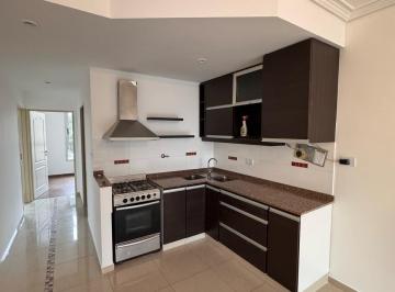 Departamento de 3 ambientes, Liniers · Luminoso Semipiso 3 Ambientes en Liniers