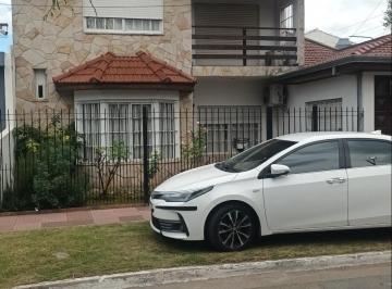 frente · Venta Chalet 2 Plantas