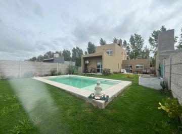 Casa · 130m² · 4 Ambientes · 1 Cochera · Venta - Casa 3 Dorm. en Tds3, Roldan
