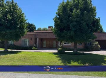 Casa · 400m² · 6 Ambientes · 2 Cocheras · Casa en Venta en Country San Diego, Moreno