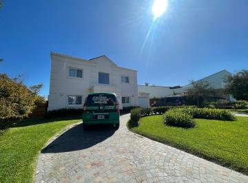 Casa de 5 ambientes, Berazategui · Casa en Venta - Fincas de Iraola 2