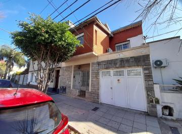 Casa de 6 ambientes, Quilmes · Amplia Casa con Posibilidad Para Dividir y Hacer Departamentos
