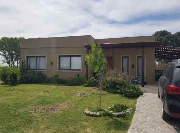 Casa · 100m² · 4 Ambientes · 2 Cocheras · Alquiler Casa 3 Dorm, Pilar del Este San Ramiro.