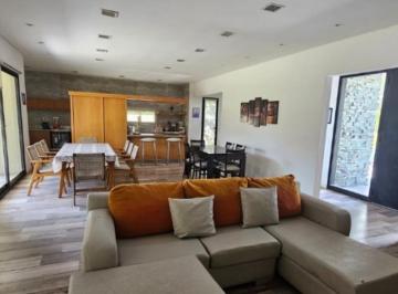 Casa · 188m² · 5 Ambientes · Casa en Venta en Haras Santa Maria, Escobar, G. B. a. Zona Norte