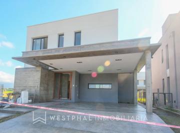 Casa · 220m² · 8 Ambientes · 2 Cocheras · - Alquiler - Casa en Country Viento Sur
