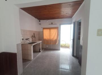 PH de 1 ambiente, Avellaneda · Alquilo PH Mono - Ambiente en Sarandi