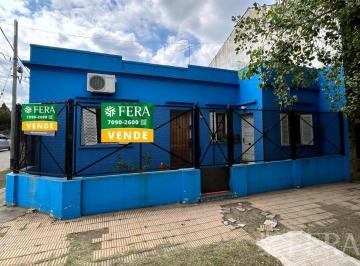 Casa · 131m² · 4 Ambientes · Venta Casa 4 Ambientes con Patio en Llavallol