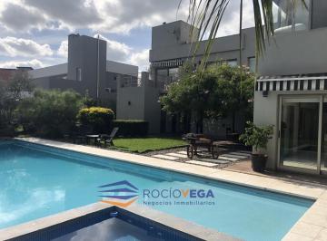 Casa · 420m² · 6 Ambientes · 2 Cocheras · Casa en Alquiler en Terravista Gral Rodriguez