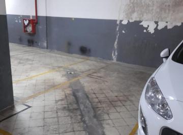 Garage · 10m² · Cochera en San Nicolás