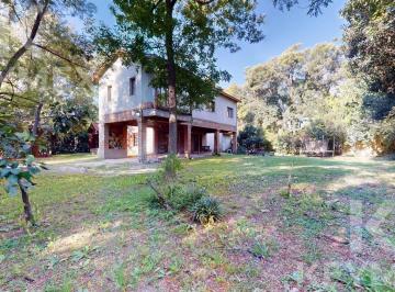 Casa · 177m² · 6 Ambientes · Casa en Venta 3 Dorm. en Excelente Zona en City Bell