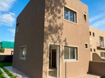 Casa · 77m² · 2 Dormitorios · Paganini Vende Casa Estrenar en PH Apta Credito Sobre Bv