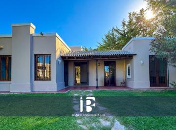 Casa de 7 ambientes, Luján de Cuyo · Casa en El Huerto. La Puntilla