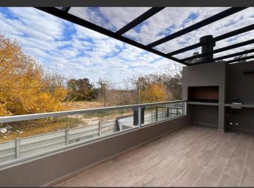Casa · 70m² · 3 Ambientes · 1 Cochera · Casa Dúplex en Venta en Green Village, Pilar, G. B. a. Zona Norte