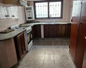 Departamento de 5 ambientes, San Miguel de Tucumán · Venta Departamento 3 Dorm + Cochera + Dep Servicio, Av Siria Al 900