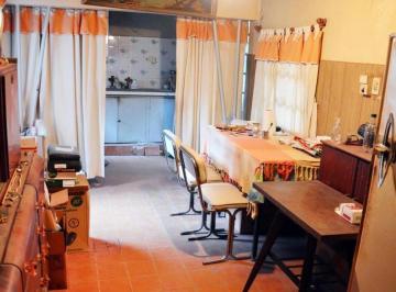 PH · 58m² · 3 Ambientes · Casa Interna a Reciclar - 2 Dorm.