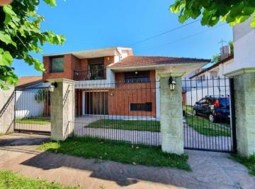 Casa · 340m² · 5 Ambientes · 2 Cocheras · Venta Chalet 5 Ambientes Constitucion