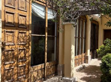 Casa · 180m² · 7 Ambientes · 3 Cocheras · Zona Español