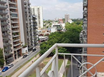 Departamento · 40m² · 2 Ambientes · Amplio E Impecable - Todo Externo - 2 Balcones - 2 Cocheras