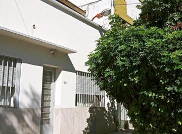 PH de 7 ambientes, Coghlan · PH 7 Ambientes, Entrada Independiente Al Frente, Patios, Parrilla