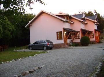 Casa · 35m² · 3 Ambientes · 1 Cochera · Alquiler Temporario Cabaña Amoblada en Bariloche
