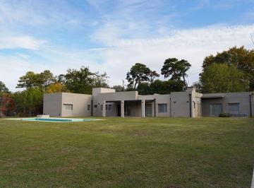 Casa · 253m² · 7 Ambientes · 2 Cocheras · Casa en Venta Cardales