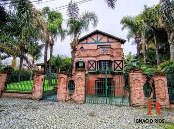 Casa · 400m² · 5 Ambientes · 3 Cocheras · Casa Chalet en Alquiler en Don Torcuato, Tigre, G. B. a. Zona Norte