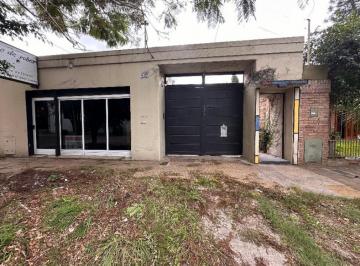 Casa de 3 ambientes, La Plata · Casa con Local Al Frente - 505 E/ 18 y 19 Gonnet