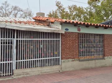 Casa de 3 ambientes, Rodeo de la Cruz · ¡Vende Casa + Depto! Calle Passera, Rodeo de La Cruz.