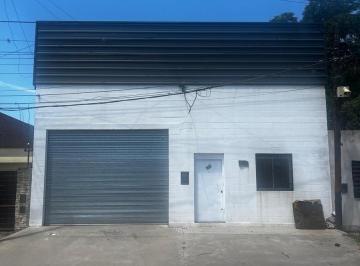 Bodega-Galpón · 250m² · Galpón de 250 m² en Alquiler Rosario