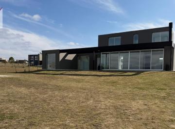 Casa · 210m² · 9 Ambientes · 3 Cocheras · Casa en Venta Puerto del Aguila Potrero de Garay - 4 Dorm. - 3 Baños - Pileta y Asador