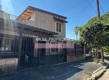 Casa · 300m² · 4 Dormitorios · Casa en Barrio Empalme