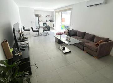 PH · 114m² · 4 Ambientes · 1 Cochera · PH en Venta en Ituzaingó Norte