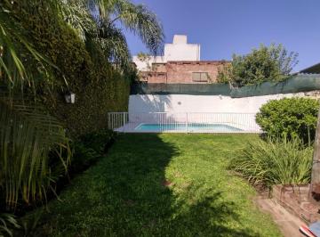 Casa · 230m² · 7 Ambientes · 1 Cochera · Casa en Venta Barrio San Vicente