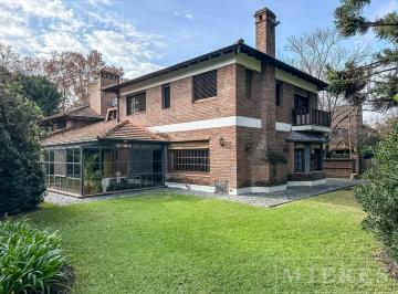 Casa · 583m² · 4 Dormitorios · Casa en Venta en Las Lomas - Santa Rita