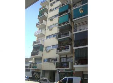 Departamento · 76m² · 3 Ambientes · 3 Amp Amb Al Fte C/ Bcon, Baño y Auxiliar, Coc Amp y Com Di