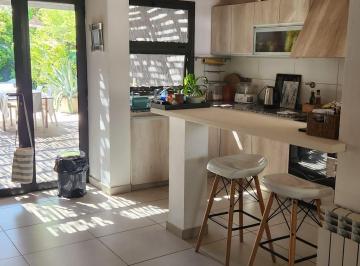 Casa de 6 ambientes, Luján de Cuyo · Casa Amueblada en Alquiler