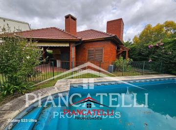 Casa · 390m² · 4 Ambientes · 1 Cochera · Venta de Casa con 4 Ambientes en Banco Provincia