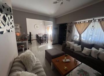 PH · 72m² · 3 Ambientes · Venta PH Tres Ambientes, Entrada Indepeniente. Villa Maipú, San Martín.