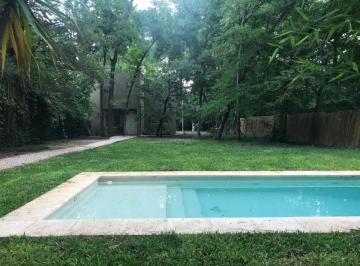 Casa · 116m² · 4 Ambientes · Venta Casa 4 Amb en Las Chacras C/jardín y Pileta