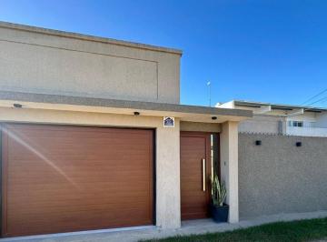 Casa · 149m² · 3 Ambientes · Se Vende Casa en Reconquista Santa Fe