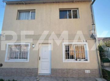 Departamento · 84m² · 3 Ambientes · 1 Cochera · Duplex en Venta.2 Dorm/cochera. B° Lejos de Bs. As.