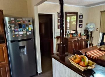 Casa · 73m² · 5 Ambientes · Venta Casa Unica de Pasillo 3 Dorm.