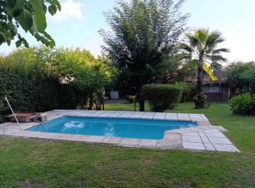 Casa · 106m² · 4 Ambientes · 2 Cocheras · Venta Casa 2 Dormit con Pileta Unquillo