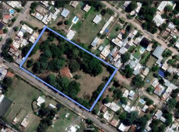 Terreno · 216m² · Lote de 9497 m² Terreno con Casa en Venta Bosques