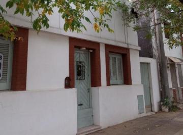 Casa · 115m² · 7 Ambientes · Venta Casa Céntrica Sin Cochera.