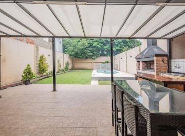 Casa · 201m² · 6 Ambientes · 1 Cochera · Venta - Casa 6 Ambientes en Aldo Bonzi con Pileta