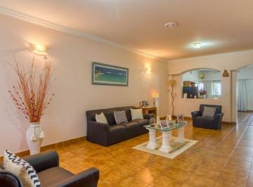 Casa · 150m² · 4 Ambientes · 1 Cochera · Venta Casa 4 Amb Villa Martelli